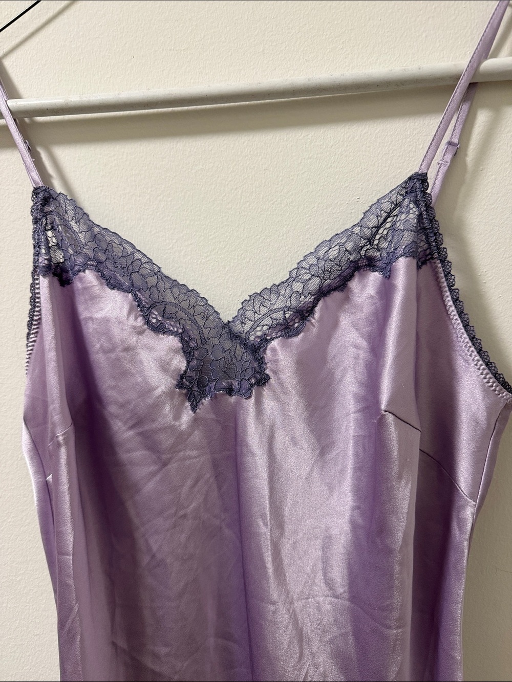 Victoria’s Secret Chemise/Slip Satin & Lace Trimmed. Size Medium. Lilac/Purple. - Picture 2 of 8
